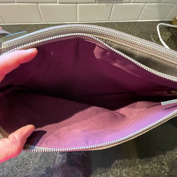 Matt & Nat 3 Section Purse! - Picture 9 of 11